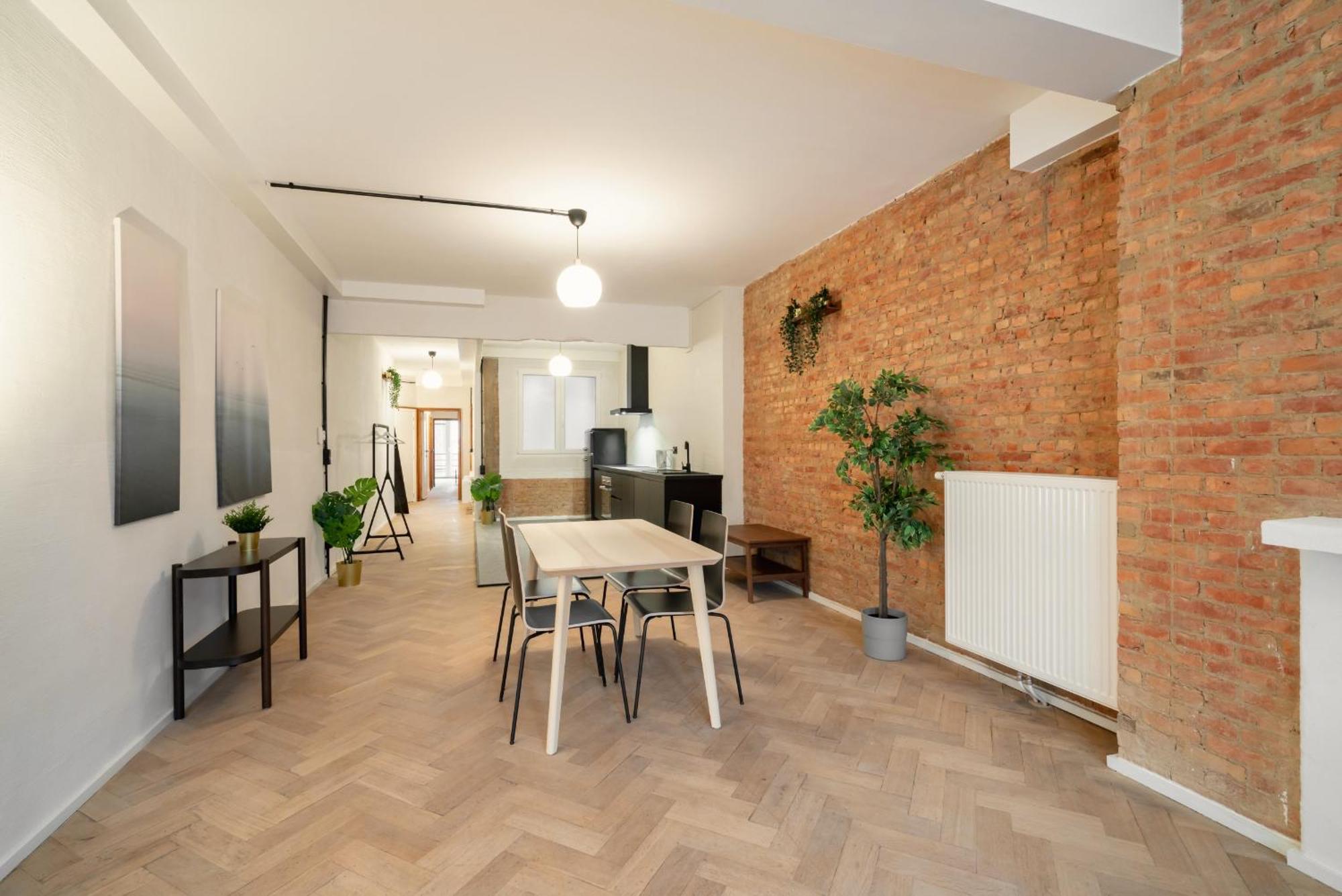 Charming And Spacious Apartments In The Heart Of แอนต์เวิร์ป ภายนอก รูปภาพ