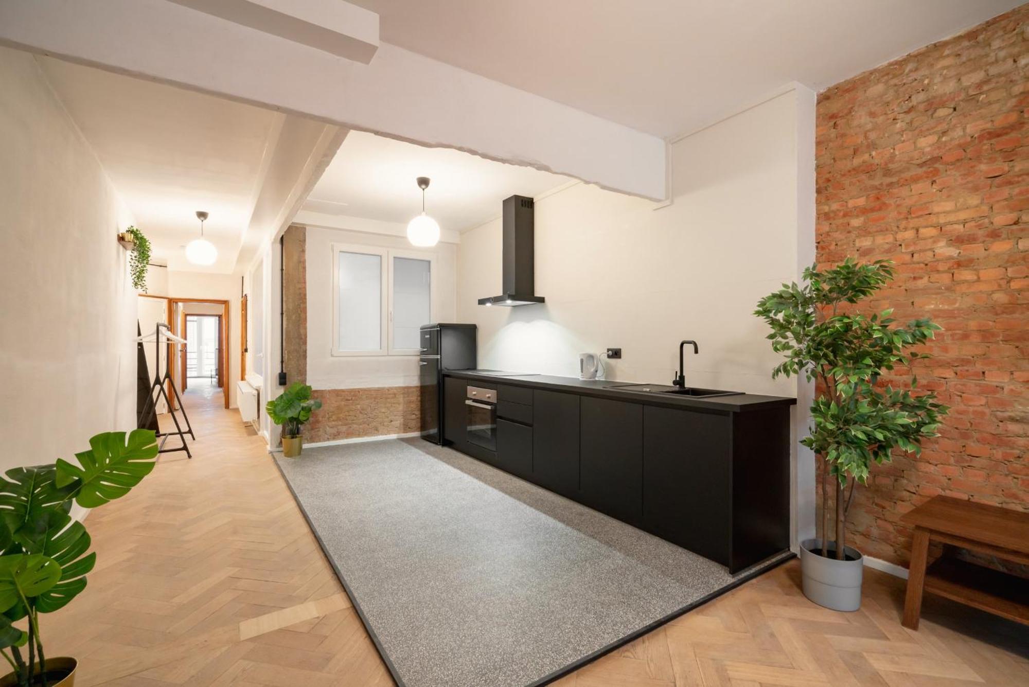 Charming And Spacious Apartments In The Heart Of แอนต์เวิร์ป ภายนอก รูปภาพ