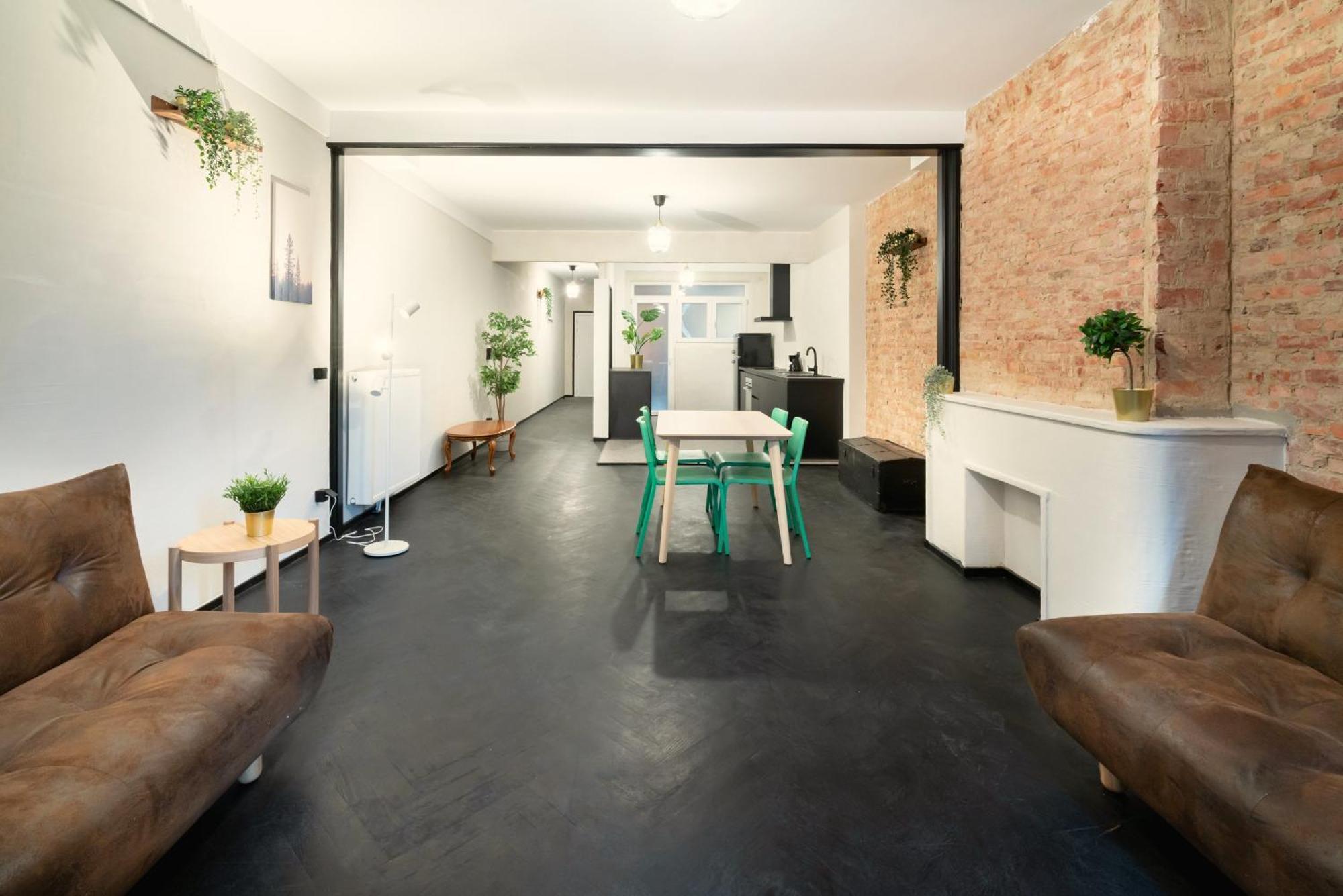 Charming And Spacious Apartments In The Heart Of แอนต์เวิร์ป ภายนอก รูปภาพ