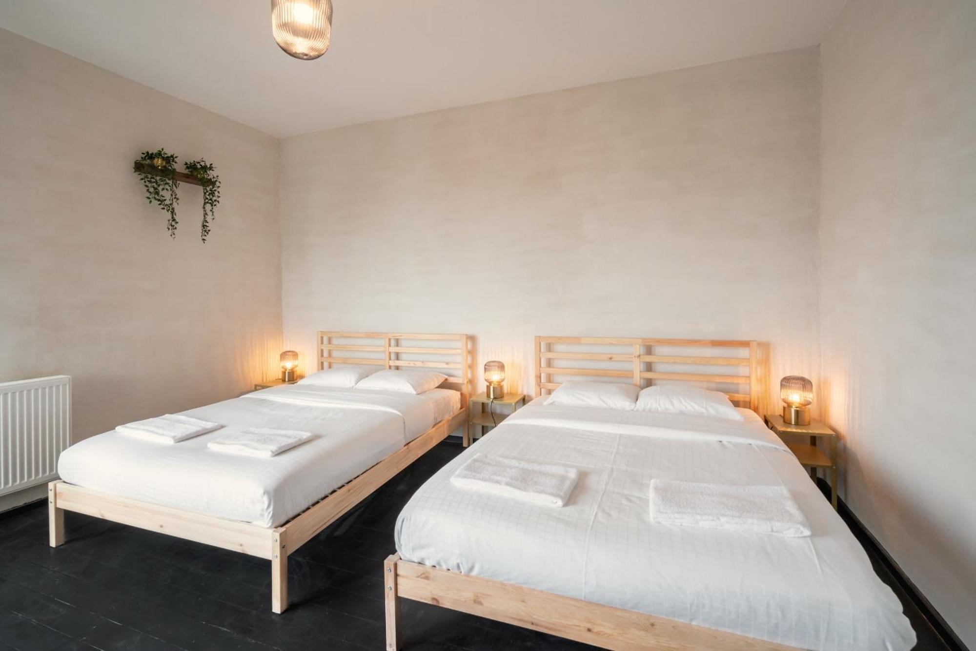Charming And Spacious Apartments In The Heart Of แอนต์เวิร์ป ภายนอก รูปภาพ